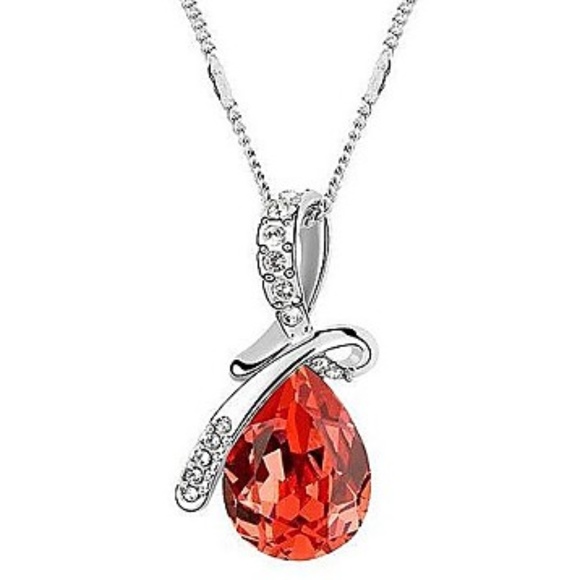 Jewelry - ☆CLEAR OUT☆ Platinum Plated Crystal Necklace